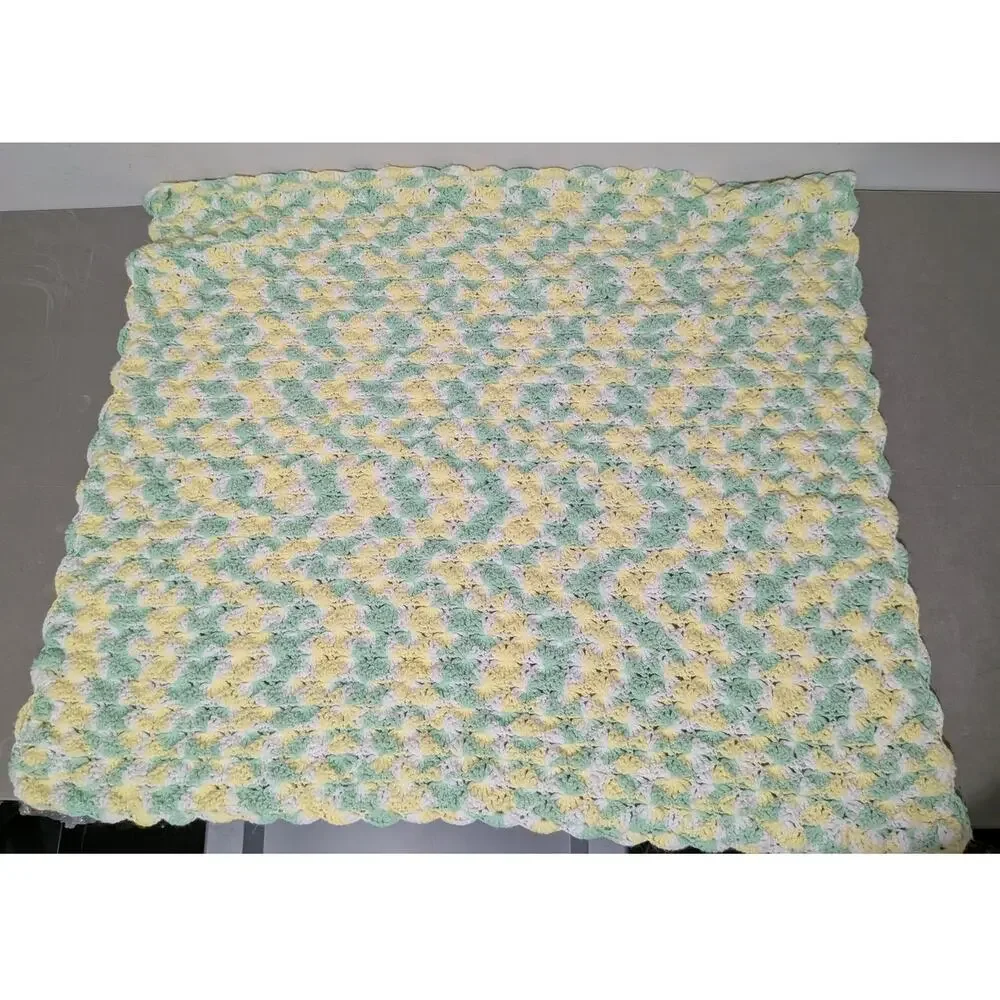 Vtg Handmade Crochet Baby Afghan Blanket 31x28 Shell Stitch Mint Yellow White